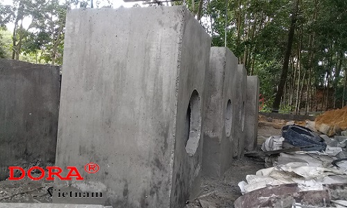Hố ga bê tông là một cấu trúc được xây dựng từ vật liệu bê tông để che đậy và bảo vệ các hệ thống cống rãnh