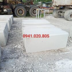 bó vỉa 20x50x100cm